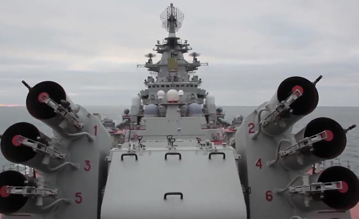 Rusya'da nükleer gemilerle tatbikat!