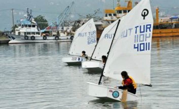 Trabzon'da Yelkenciler sorunlarını anlattı
