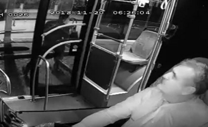 Evden uzaklaştırma aldı, karısını silahla vurarak öldürdü