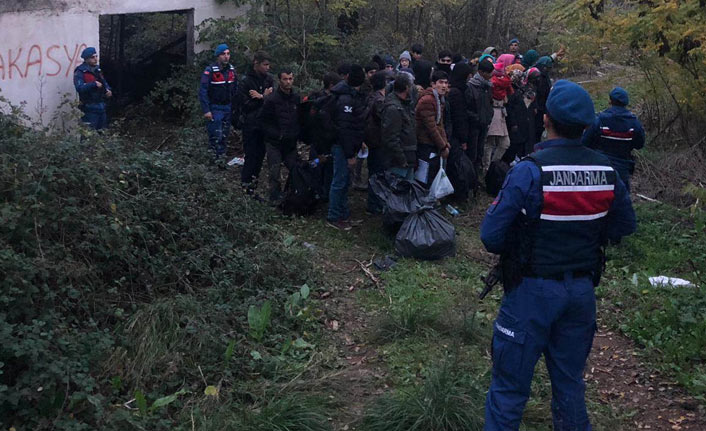 70 Afgan mülteci yakalandı