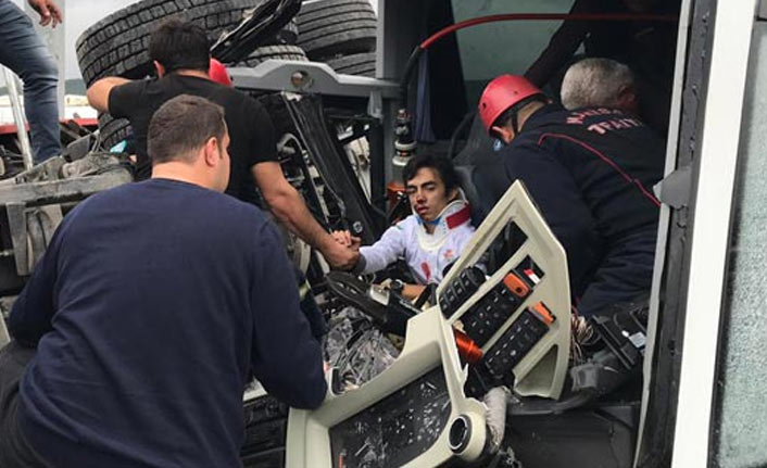 Manisa'da kaza: 17 yaralı