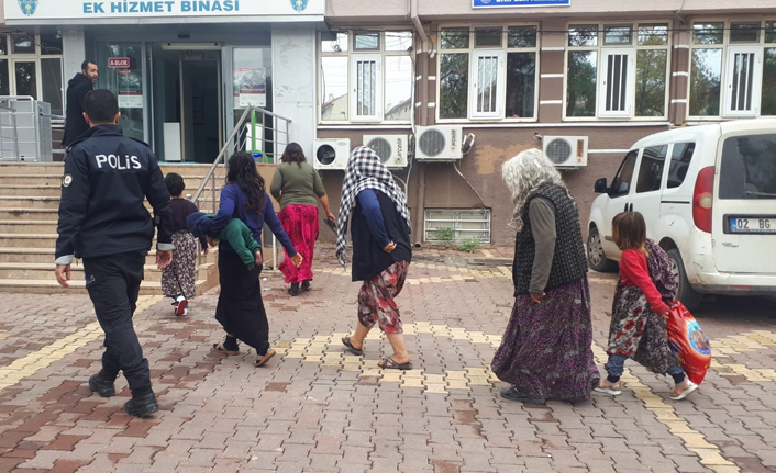 Hırsızlık yapan 5 kadın tutuklandı