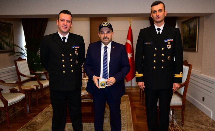 TCG Batıray, Trabzon Limanına aborda oldu