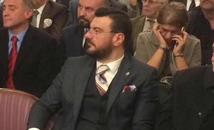 İyi Partili vekil Tamer Akkal Trabzonsporlu oldu