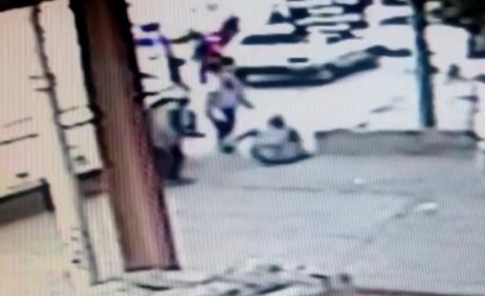 Amcasının oğluna kurşun yağdırdı