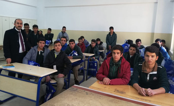 ÖNDER'den öğrencileri sevindiren davranış