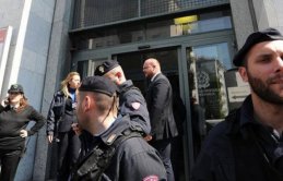 Rehine krizi - 20 kişiyi rehin aldı!