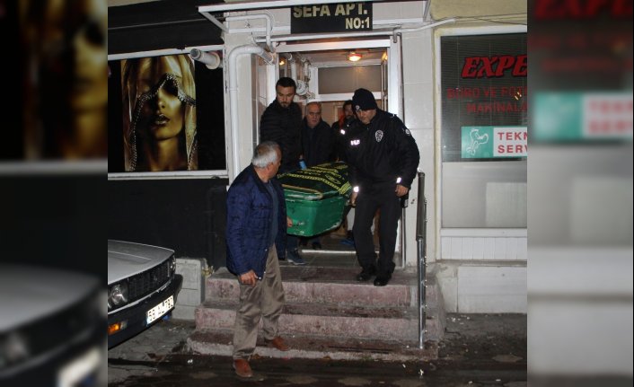 Üniversite öğrencisi evinde ölü bulundu