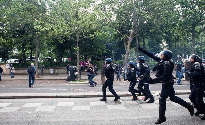 Paris'te hayat durdu - Müdahale başladı