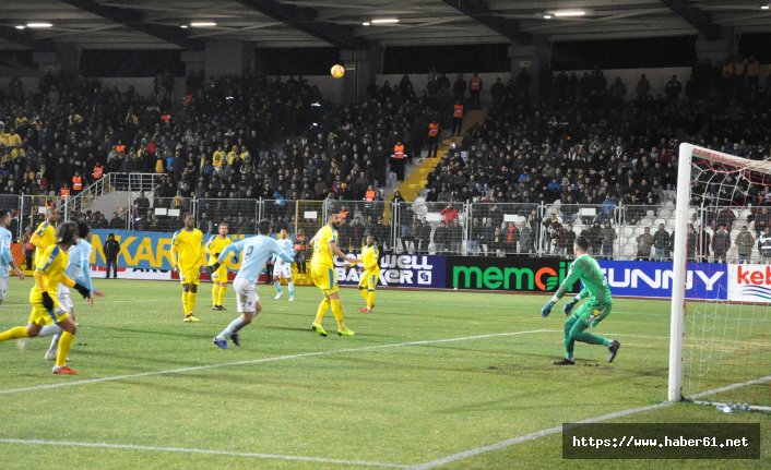 Başakşehir yine tek farkla kazandı