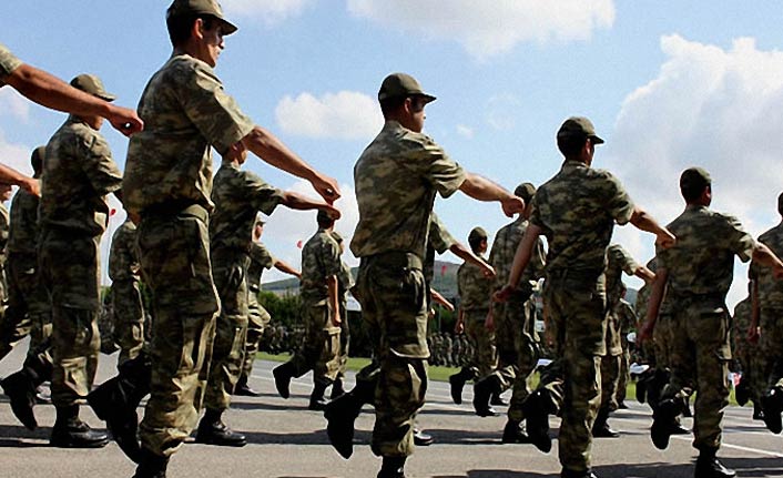 Dövizle askerlik başvuruları başladı