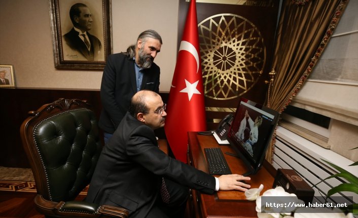 Vali Ustaoğlu "Yılın Fotoğrafları" oylamasına katıldı