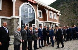 Vali Ustaoğlu'ndan Çaykara'ya ziyaret