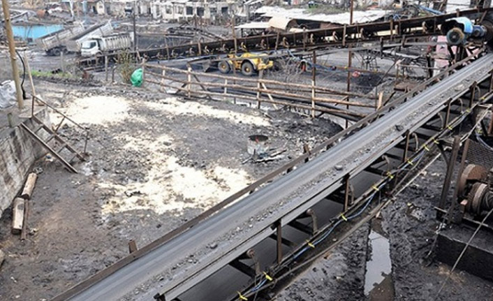 Madende kaya düştü 11 işçi yaralı