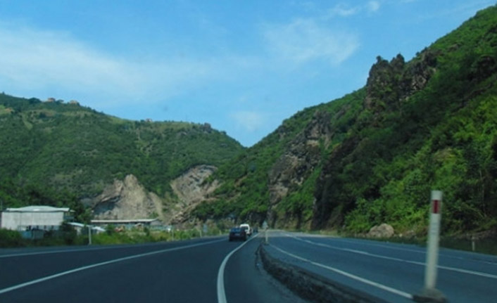Trabzon Maçka yolunda çalışma. 11 Aralık 2018