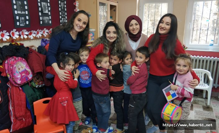 Trabzon Üniversitesi öğrencilerinden köy okullarına destek