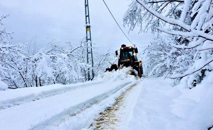 Akçaabat’ta karla mücadele
