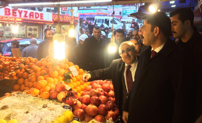 Bakan Kurum Trabzon Kadınlar Pazarı'nda!