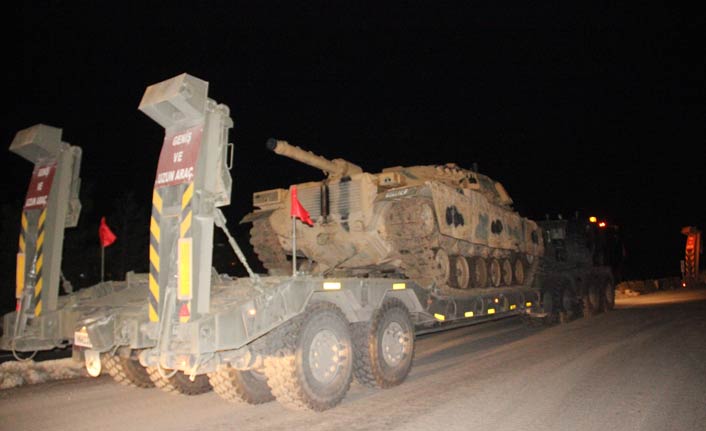 Sınıra dev tank sevkıyatı