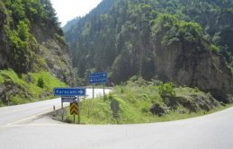 Of Çaykara Bayburt yolunda çalışma