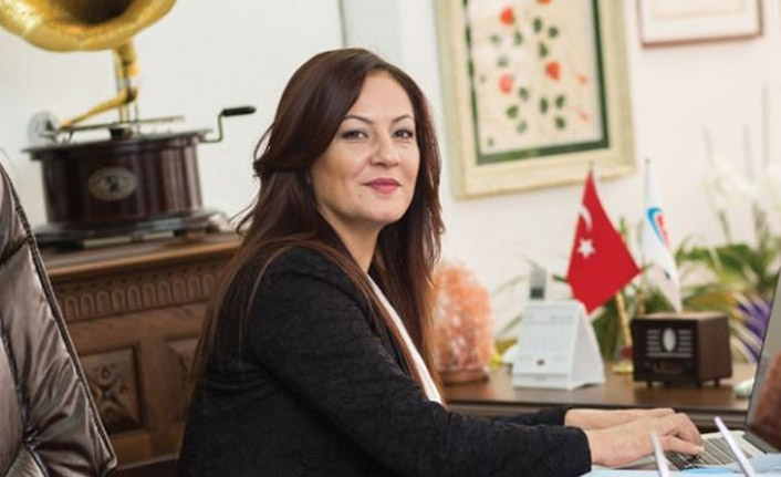 AK Parti Çankaya Belediye Başkan Adayı Amber Türkmen kimdir?