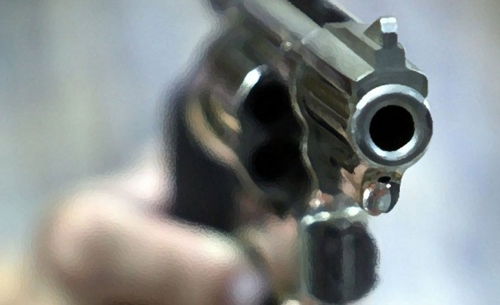 AK Partili başkan silahlı saldırıda yaralandı