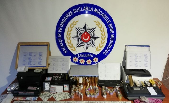 Sahte para basan çeteye suçüstü