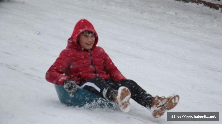 Bir çok ilde okullara kar tatili