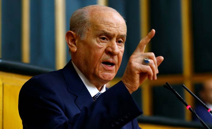 Bahçeli’den grup toplantısında sert mesajlar: “Herkes ayağını denk alsın”