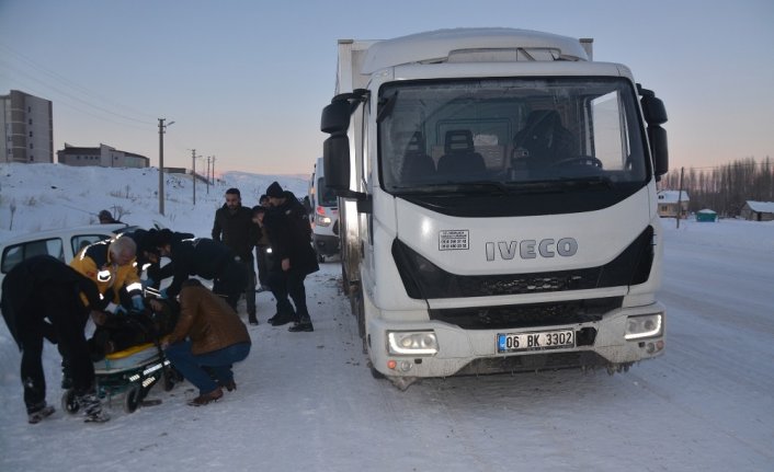 Sivas’ta trafik kazası: 3 yaralı