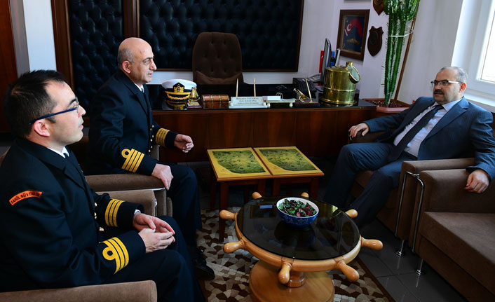 Trabzon Valisi'nden iade-i ziyaret