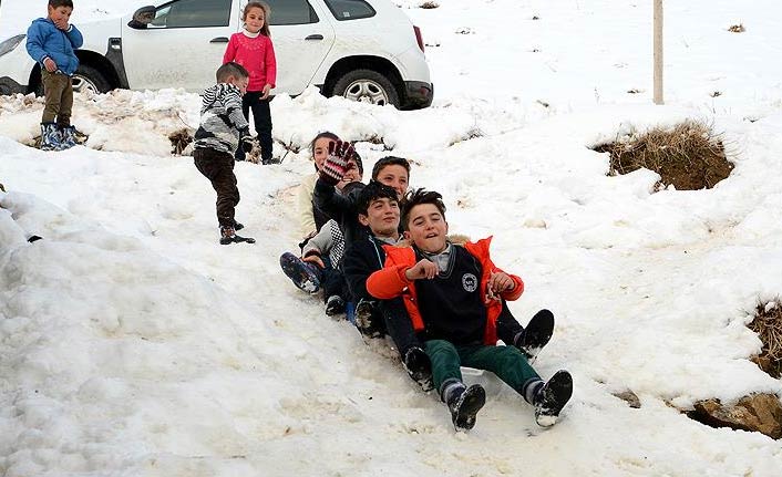 16 İle okullar tatil edildi