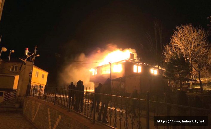2 katlı bina alev alev yandı