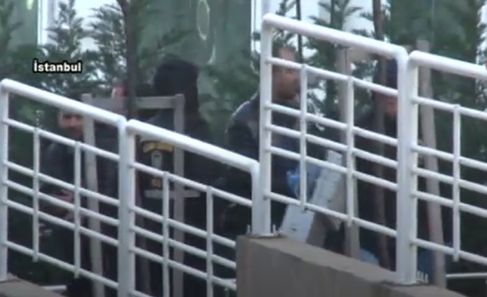 Çöp kutusunda bomba ve mermi bulundu