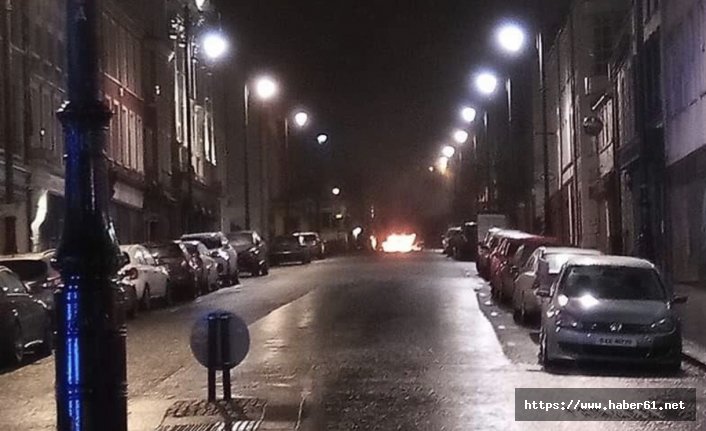 Kuzey İrlanda’da bomba yüklü araç patladı