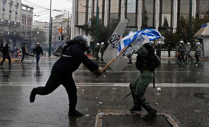 Yunanistan’daki protestolarda 2 Türk gözaltına alındı iddiası