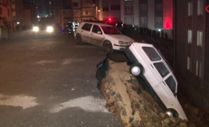 İstinat duvarı çöktü 4 araç bahçeye uçtu