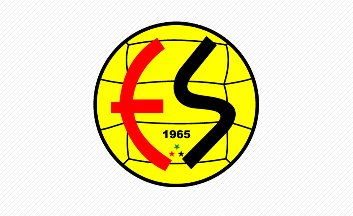 Eskişehirspor'da 9 futbolcu resmen ayrıldı...