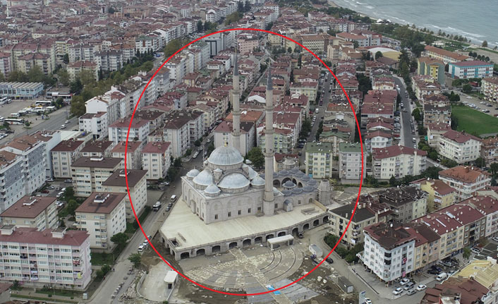 İşte Karadeniz'in en yüksek minareli camisi