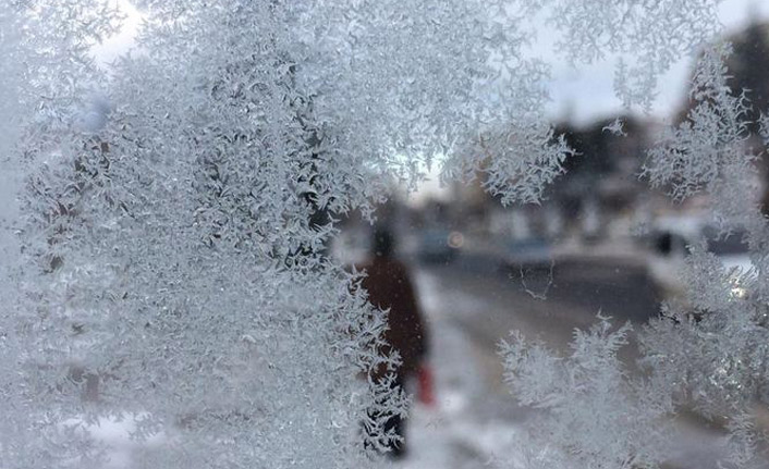 Doğu Anadolu Bölgesi'ndeki 4 il için buzlanma ve çığ uyarısında bulunuldu.