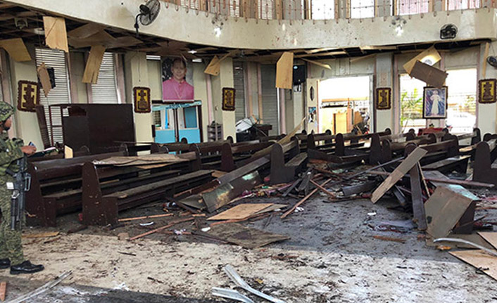 Kiliseye saldırı 19 ölü!