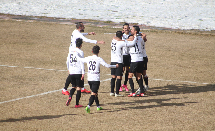 Türkiye liglerinin tek namağlup takımı: Bayburt İl Özel İdarespor!