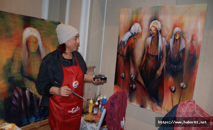 Trabzonlu ressamın İmzası peştemal!