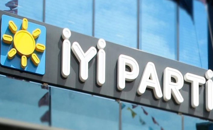 İYİ Parti'de bir istifa daha!