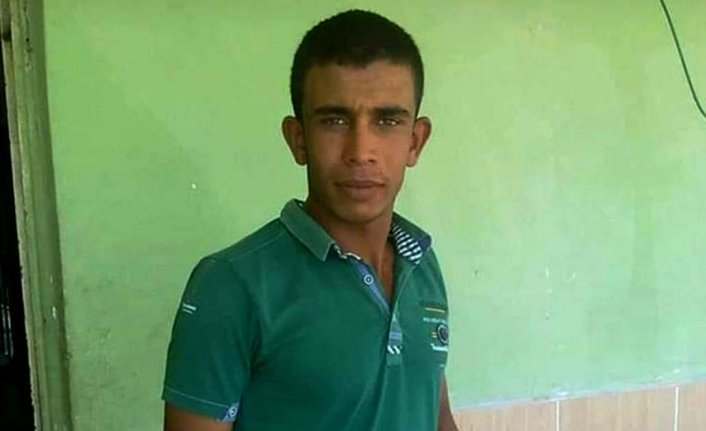 Eğlenmek isterken traktörün altında kaldı!