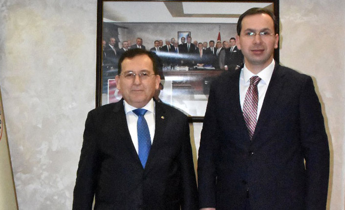 Yatırım Adası ve demiryolu masaya yatırıldı