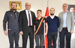 Metehan hedef Büyüttü - İlk yarışında Türkiye 3.'sü oldu