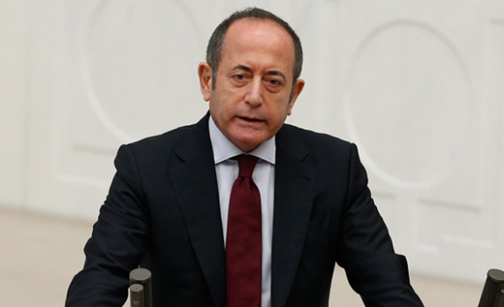 CHP'de Şok İstifa! Mehmet Akif Hamzaçebi istifa etti