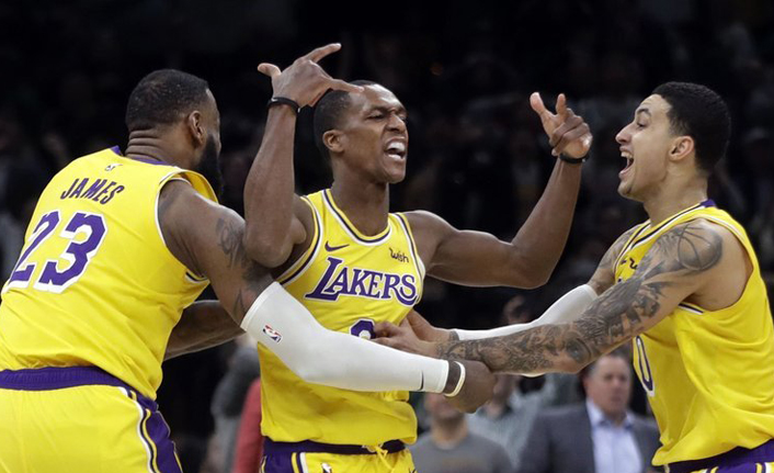 NBA'de Lakers son saniye basketiyle kazandı