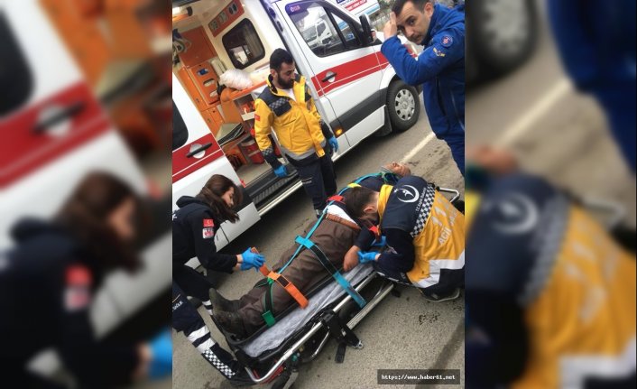 Trabzon-Gümüşhane yolunda kamyonet dereye yuvarlandı: Sürücü yaralandı